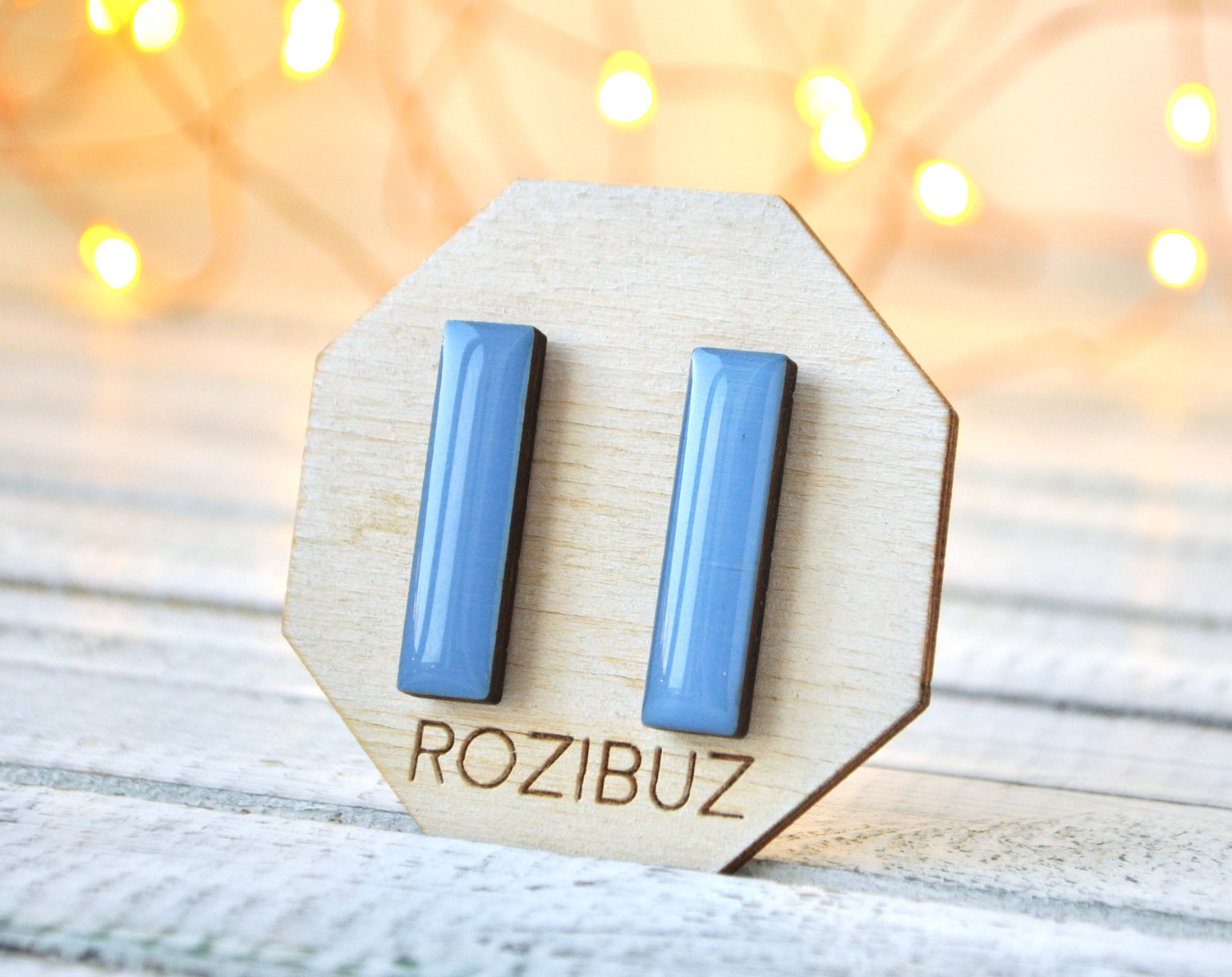 палочки - серьги-гвоздики разных цветов