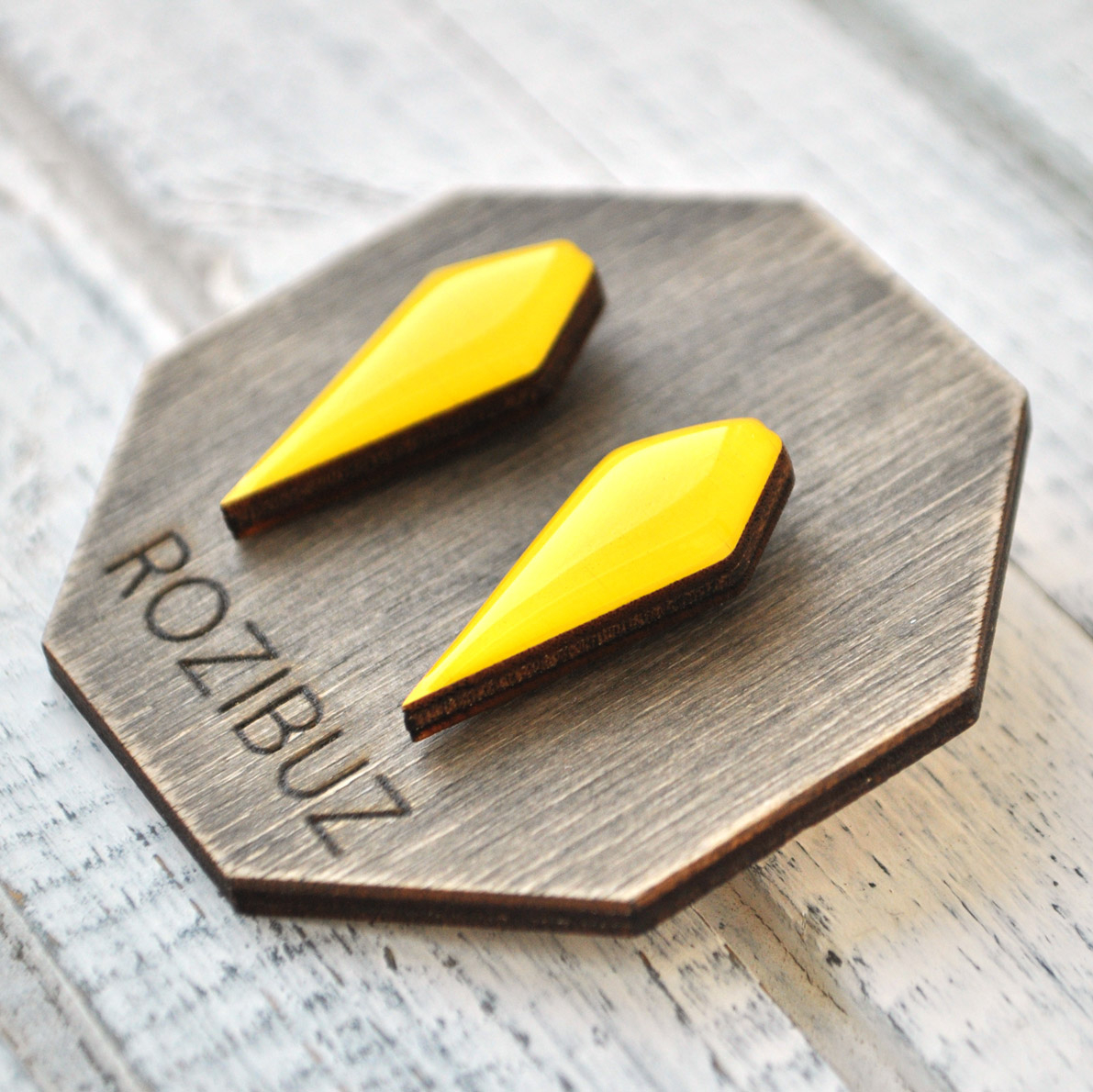 кристалл - серьги-гвоздики разных цветов