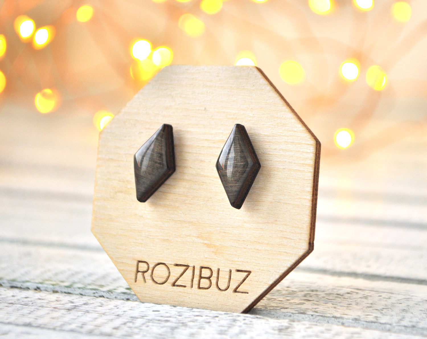 ромбы - серьги-гвоздики деревянные