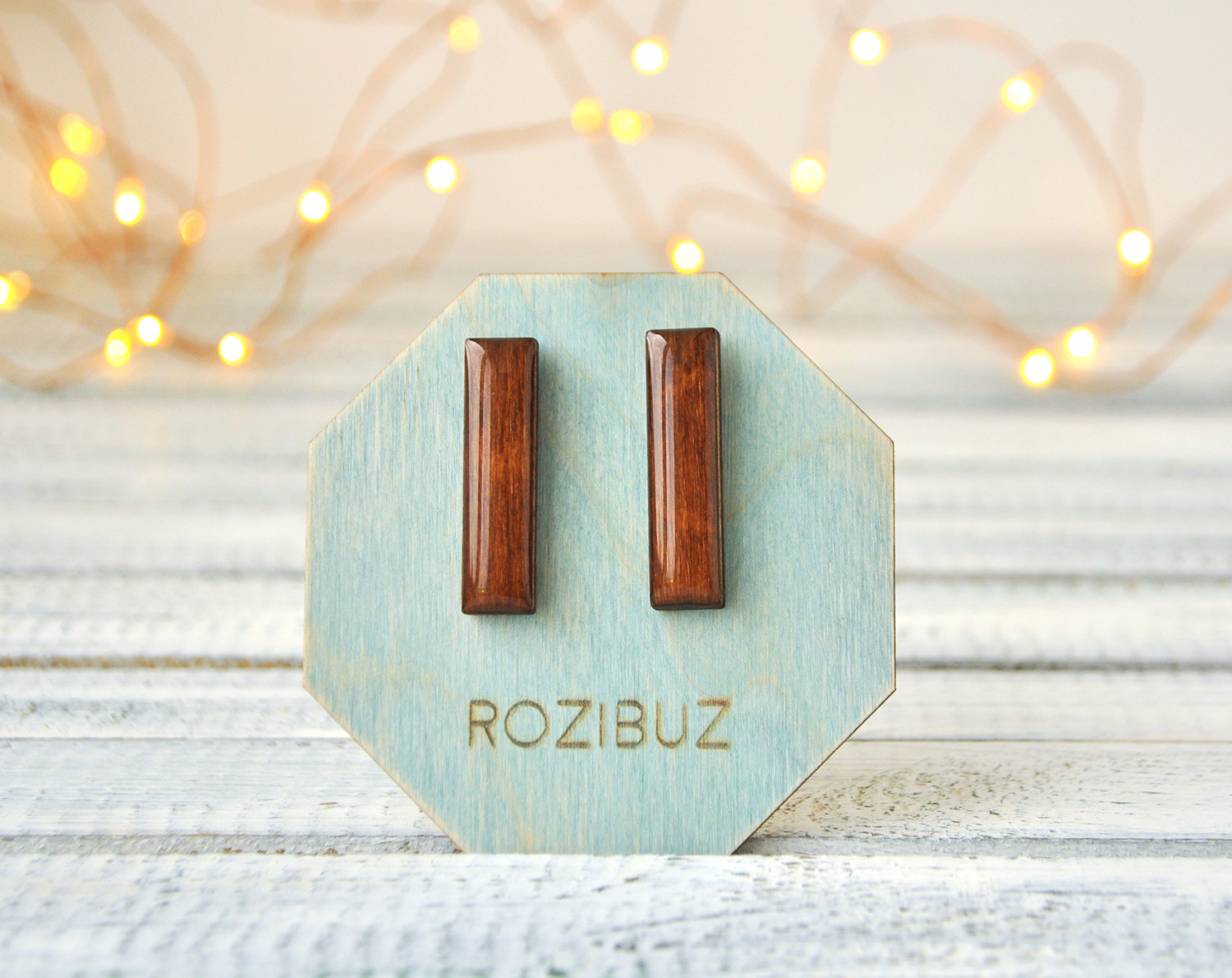 палочки - серьги-гвоздики деревянные