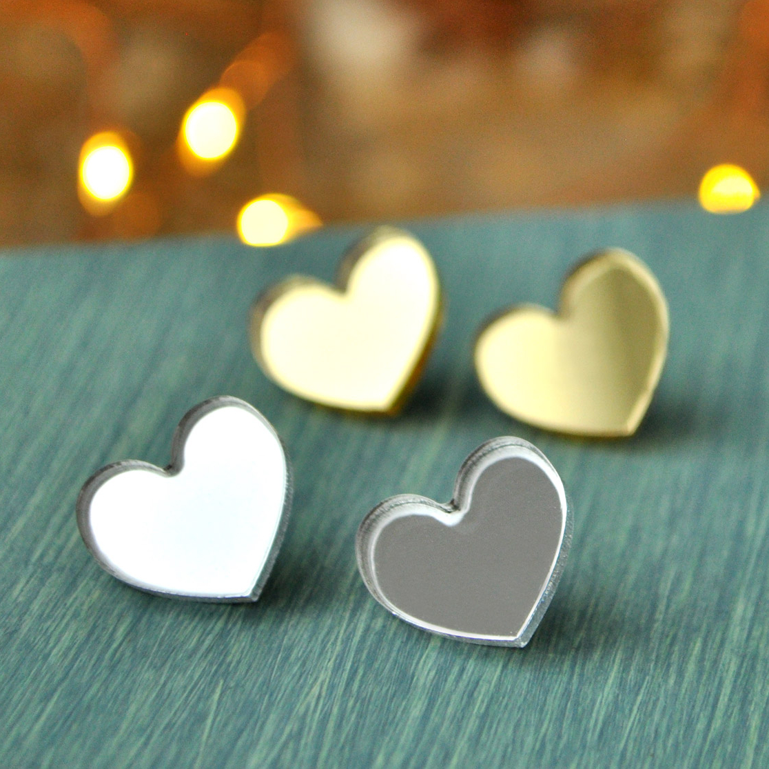 Сердечки - зеркальные броши на воротник рубашки