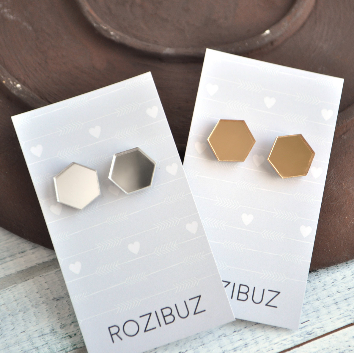 Шестиугольники - зеркальные броши на воротник рубашки