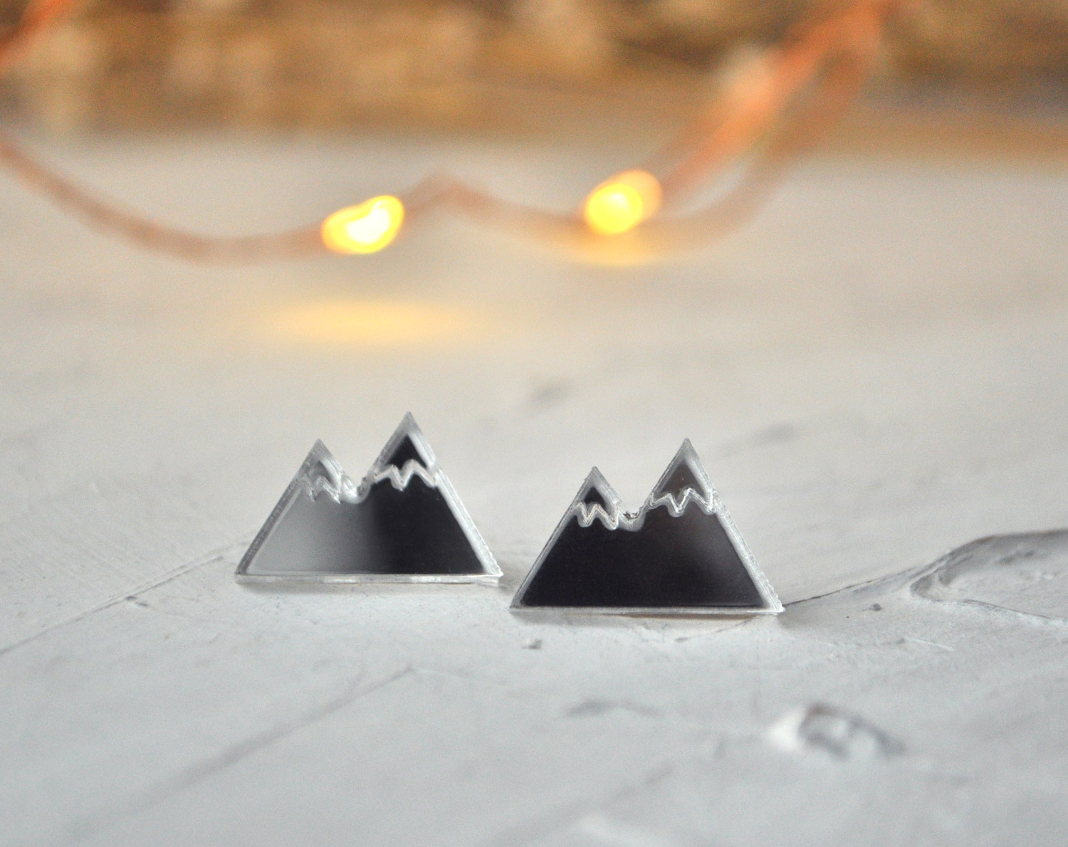 Горы - зеркальные броши на воротник рубашки