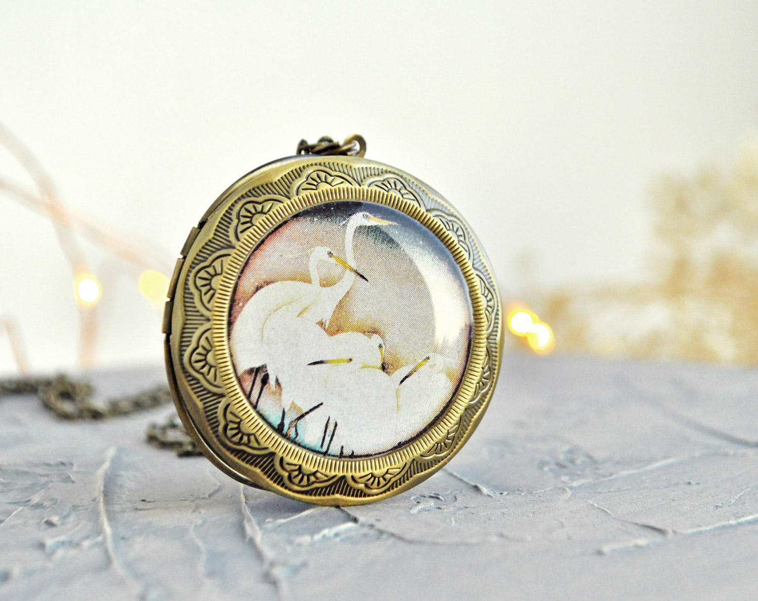 Цапли - медальон на цепочке