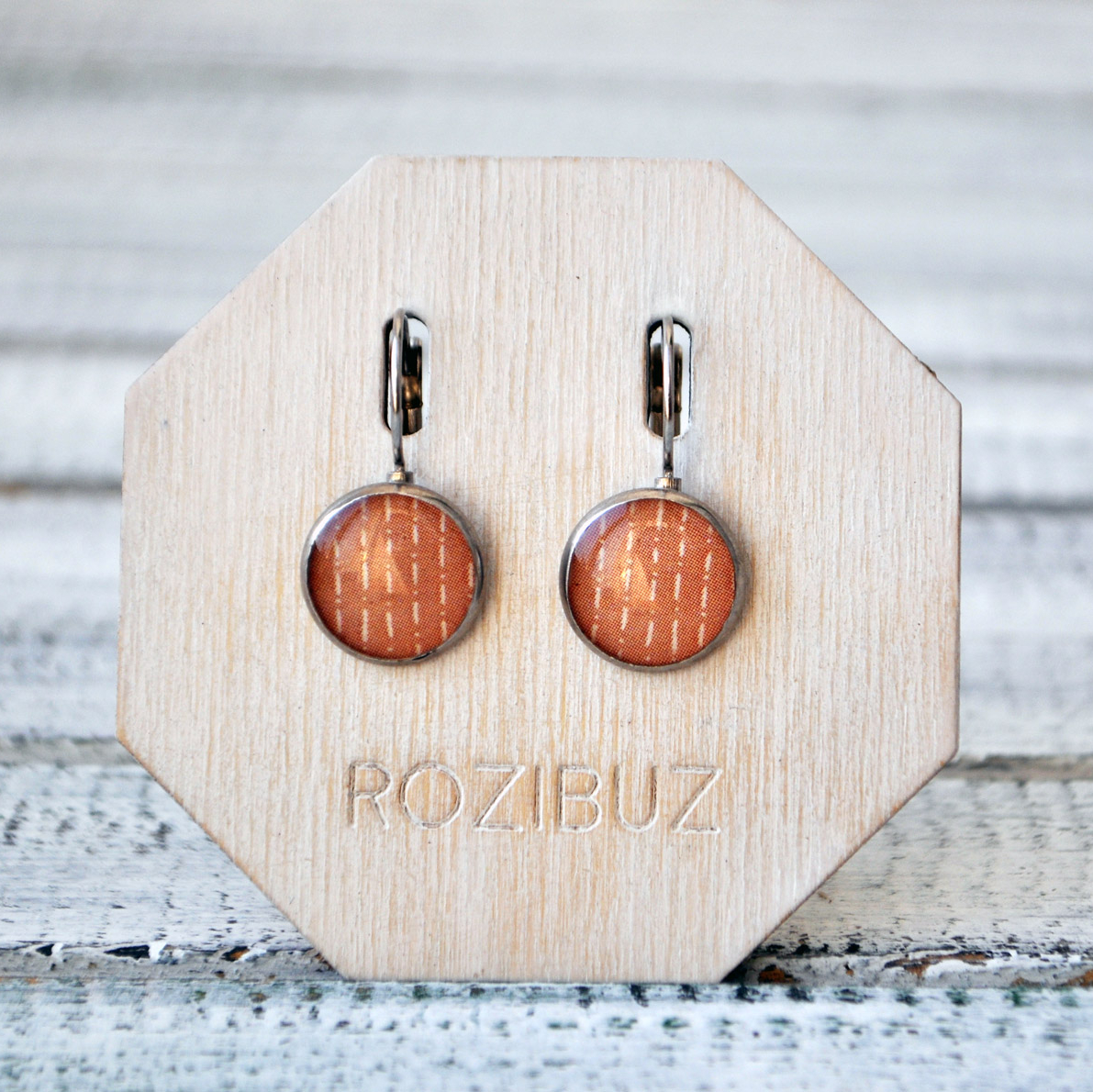 Медовые полоски - серьги в латунной оправе