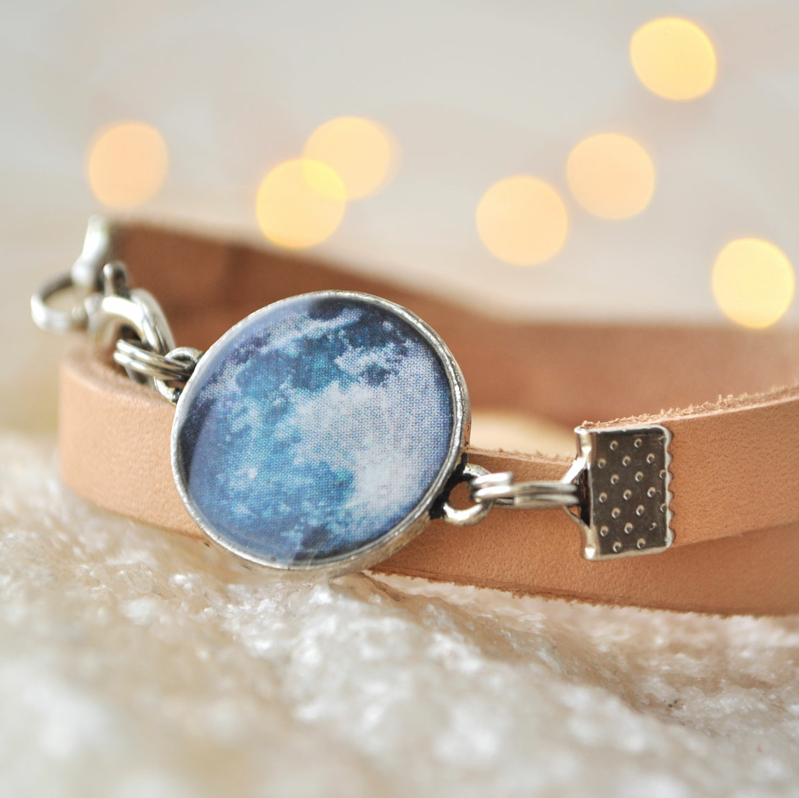 Луна - браслет в два оборота