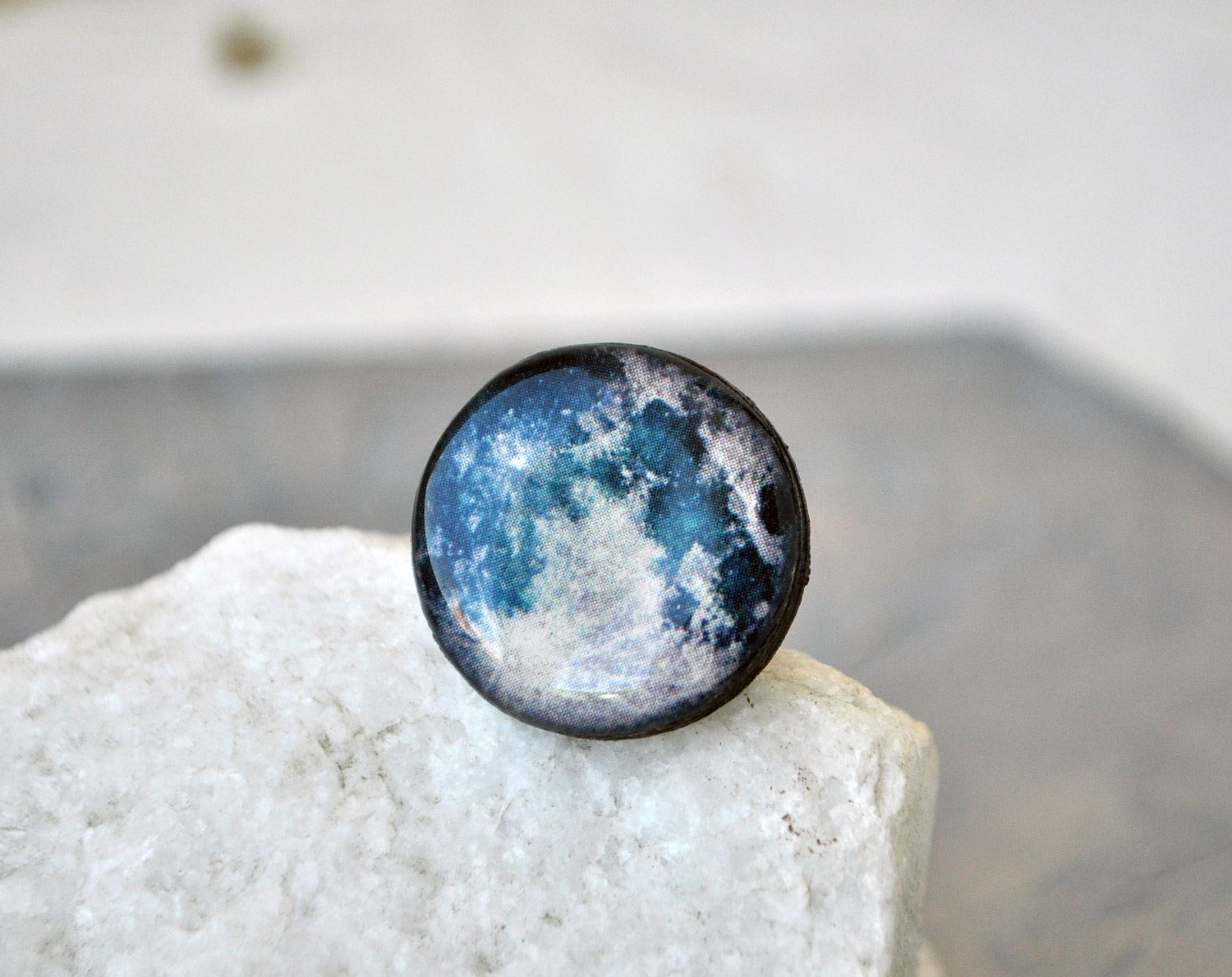 Полная луна - деревянное круглое кольцо