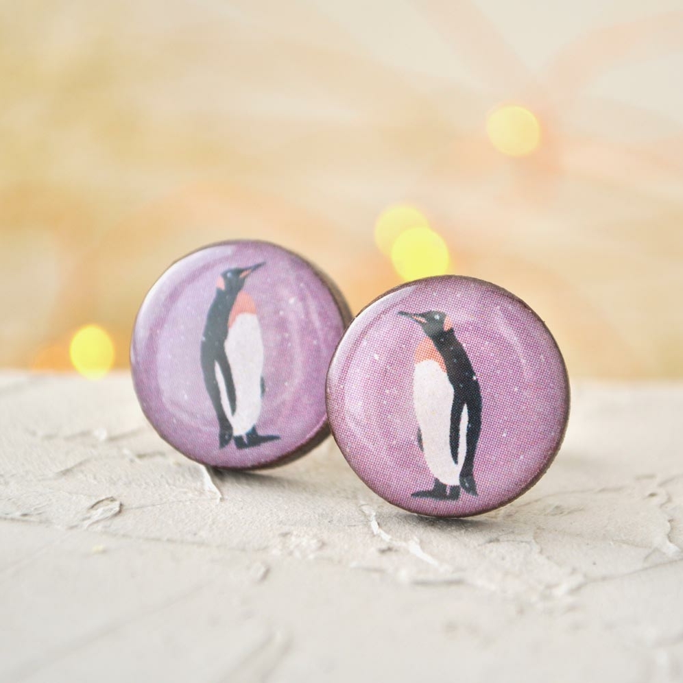 Пингвин на сиреневом - деревянные запонки