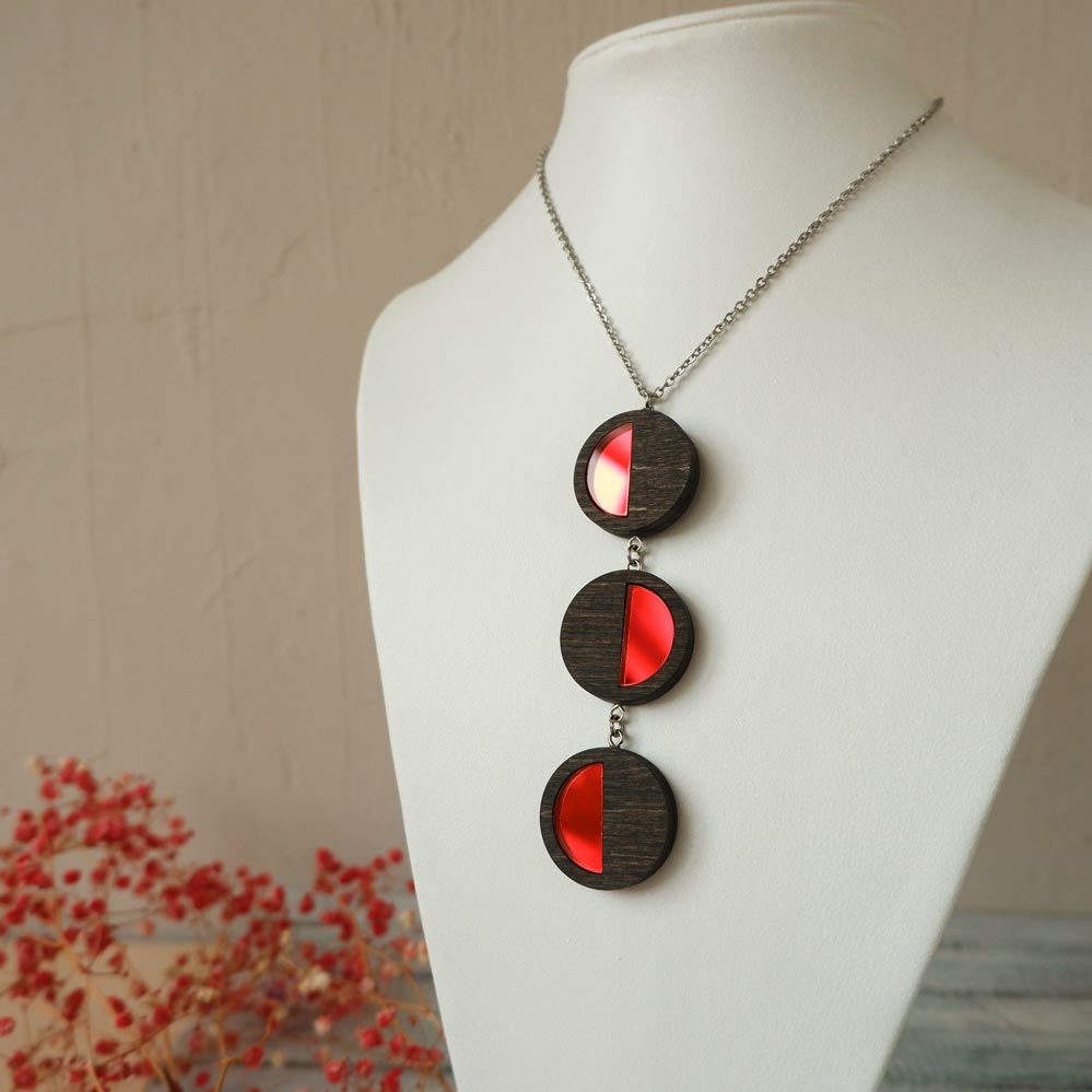 Луны - ожерелья