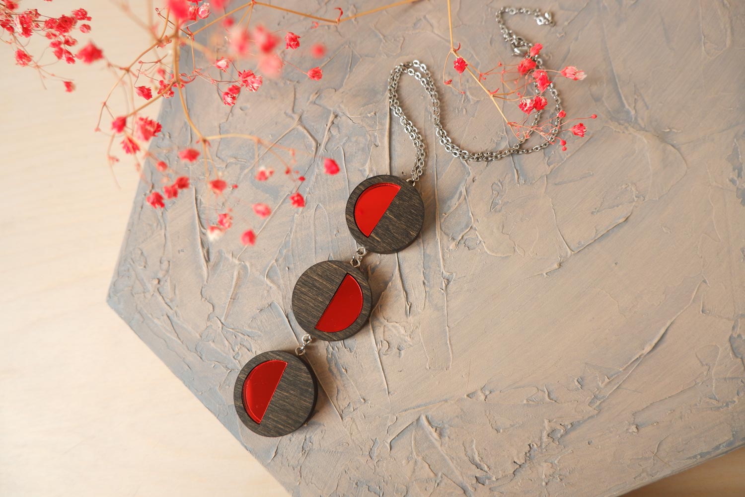 Луны - ожерелья