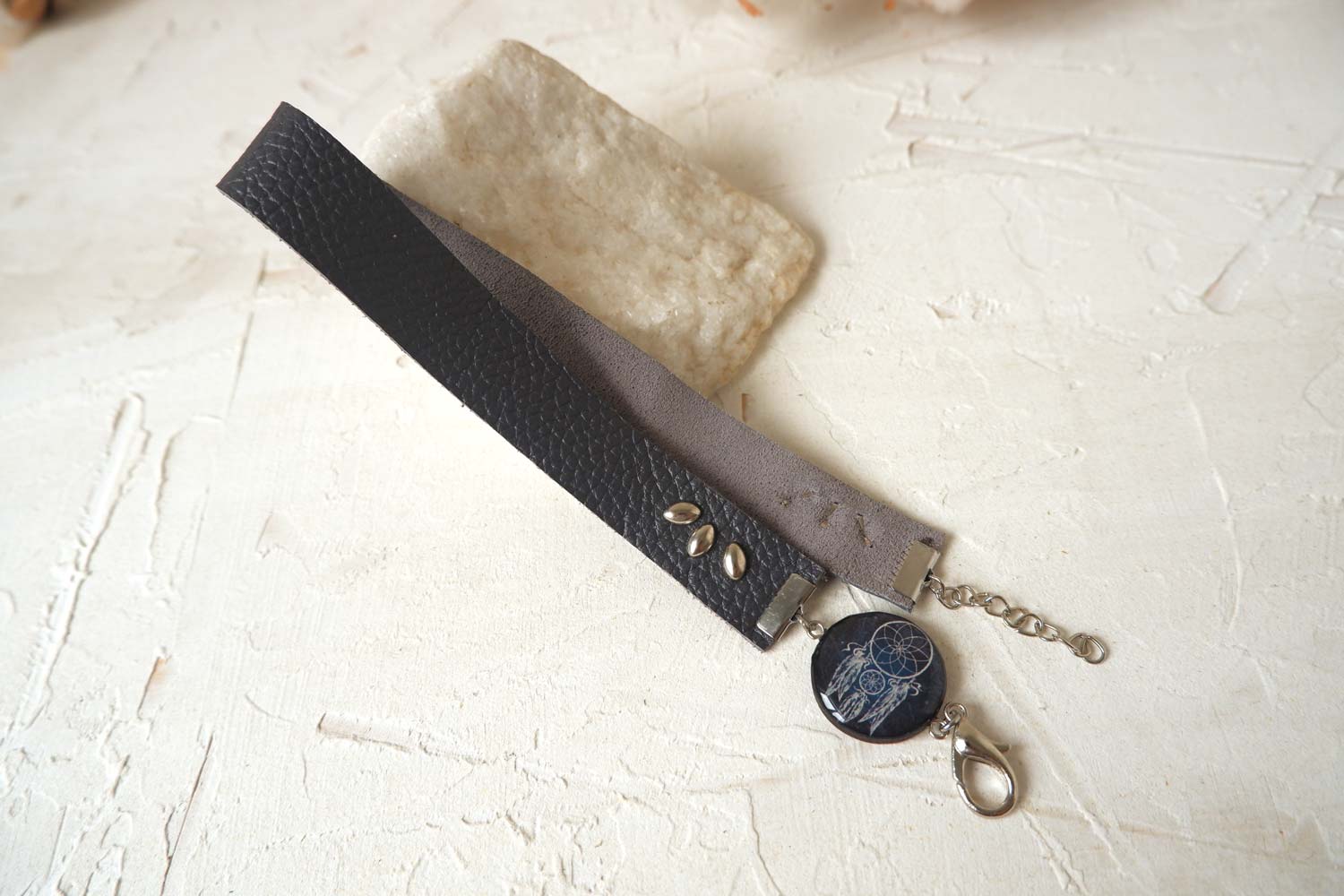 Ловец снов - браслет в два оборота на толстом ремешке