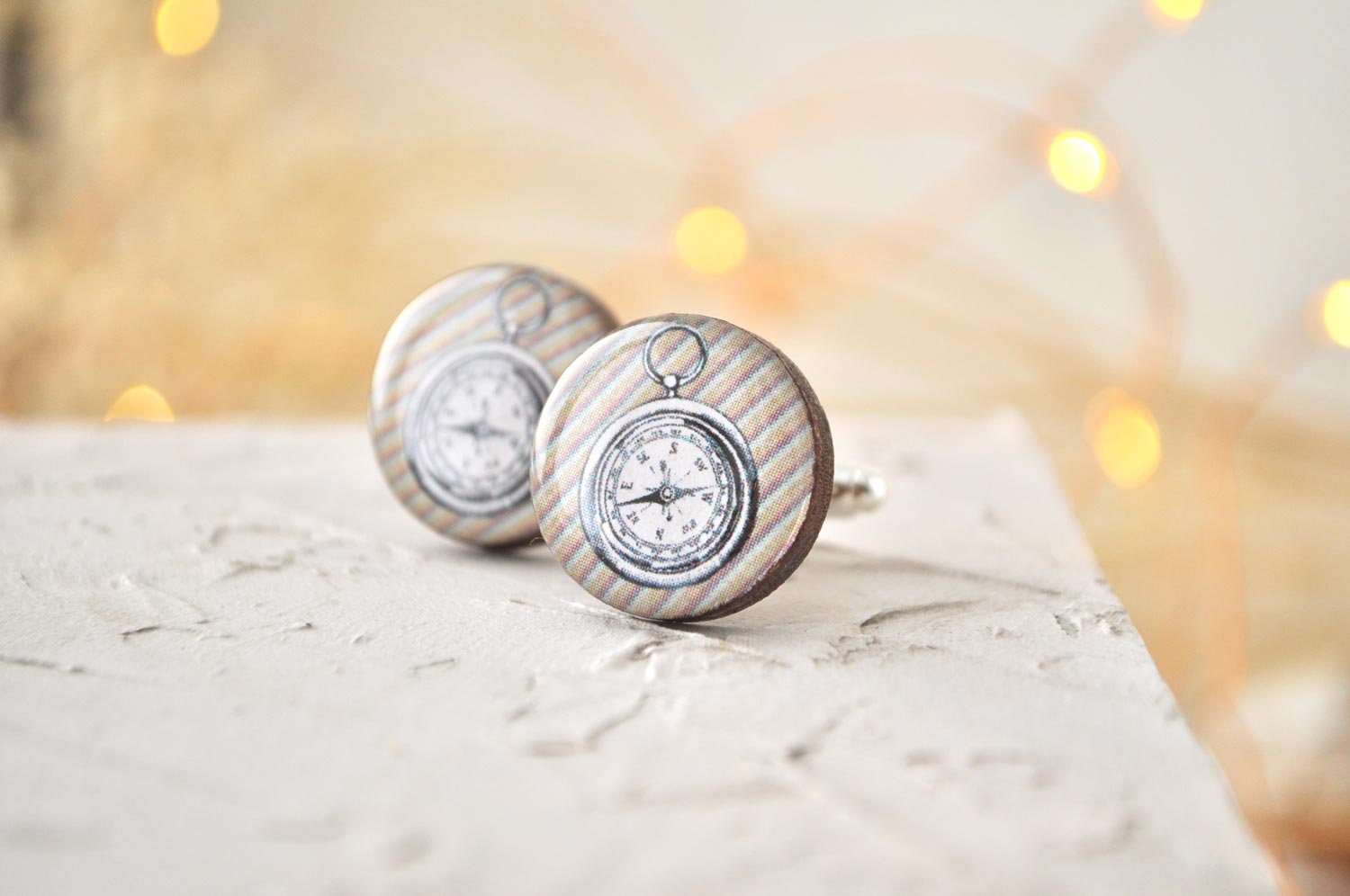 Компас - деревянные запонки