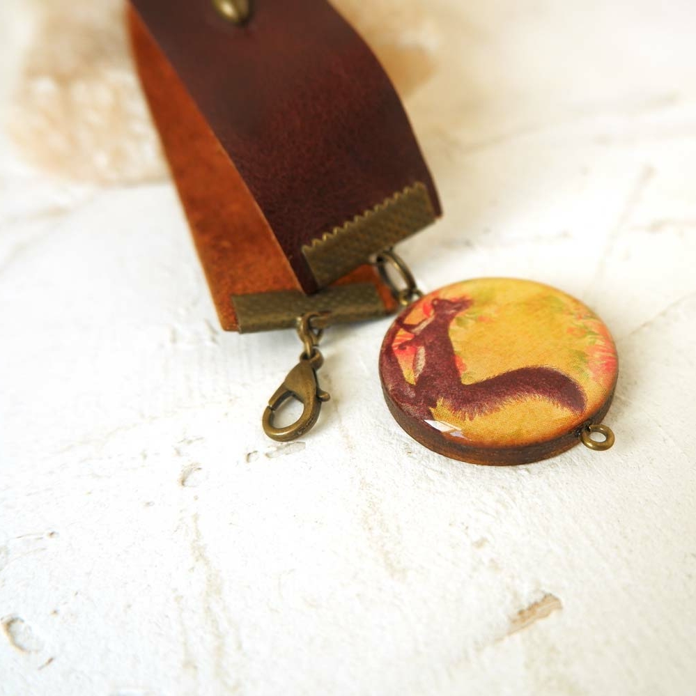 Белочка рыжая - браслет в два оборота на толстом ремешке