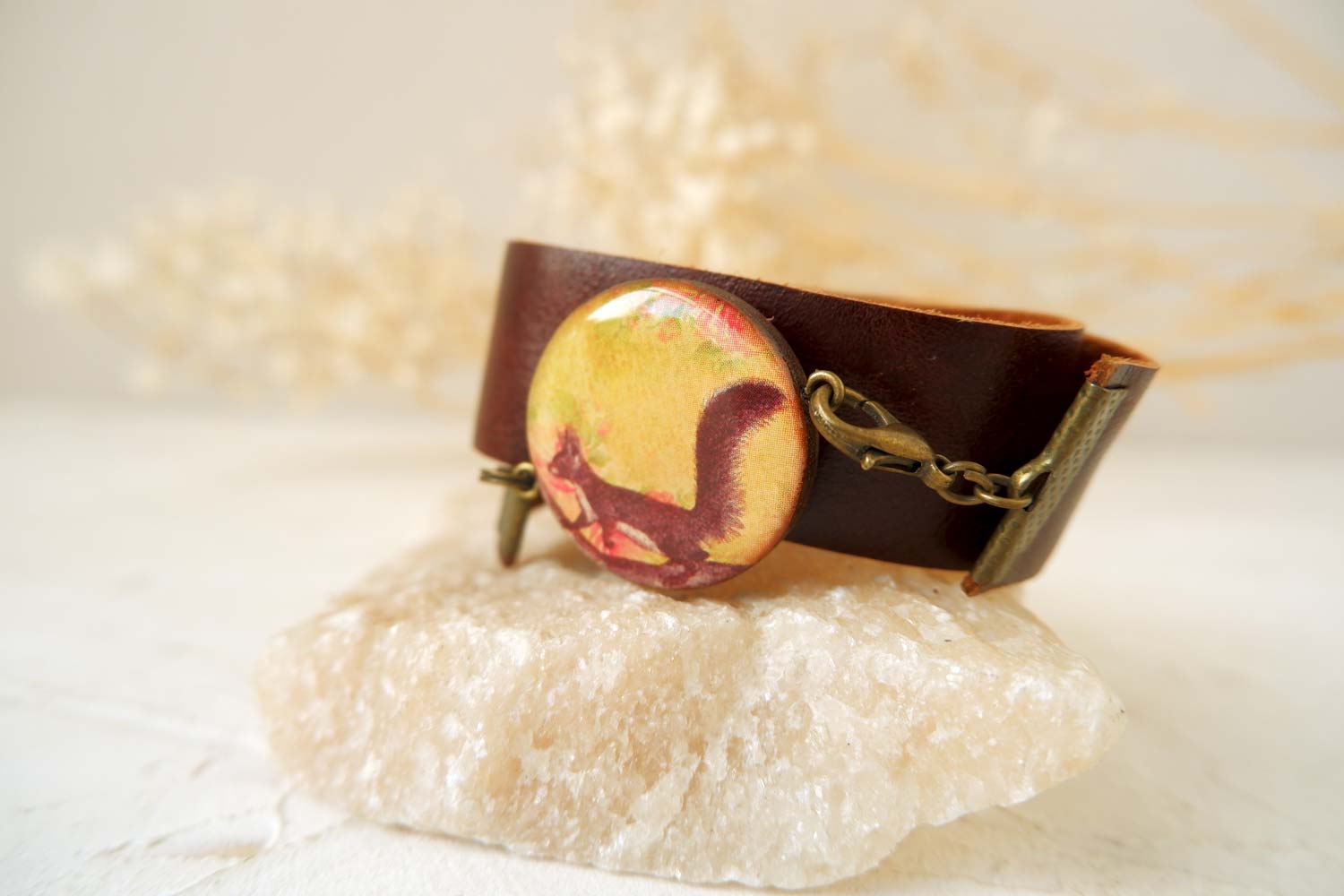 Белочка рыжая - браслет в два оборота на толстом ремешке