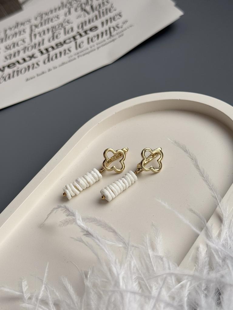 Серьги ракушечник с клевером (позолота)