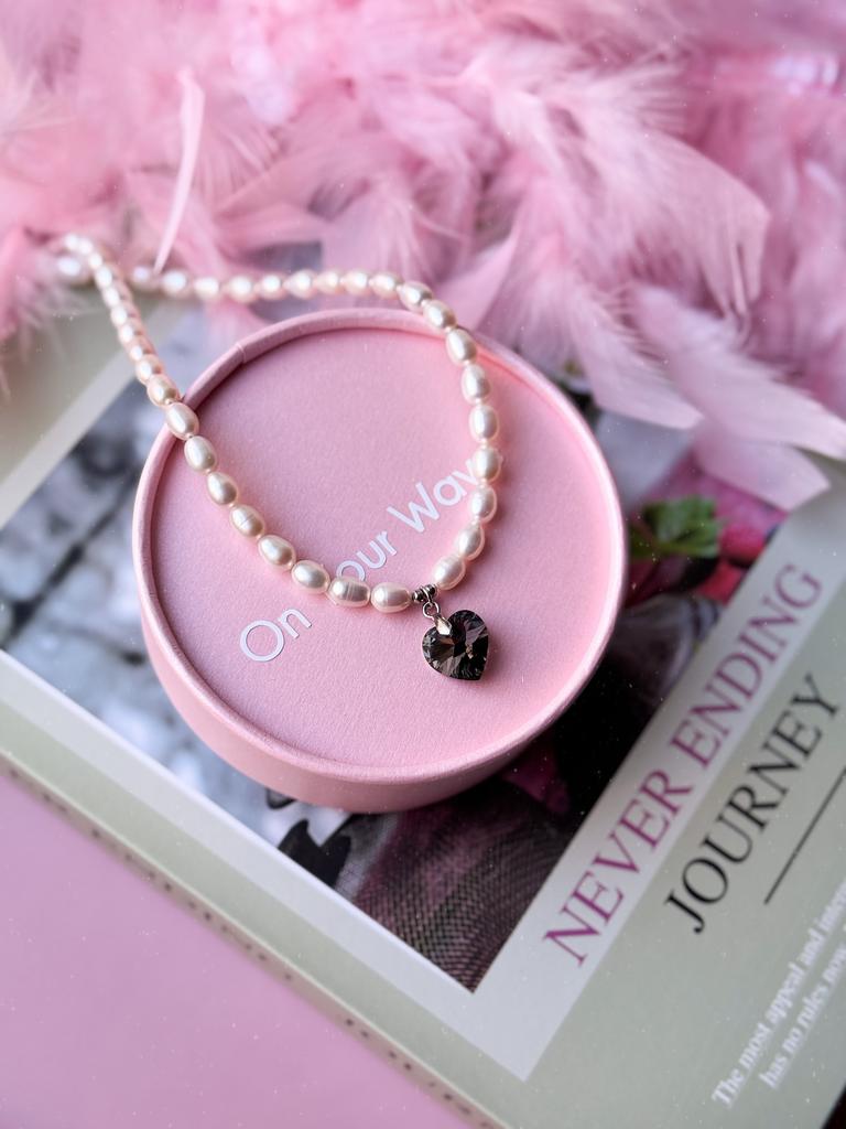 Колье Sweetheart из натурального жемчуга с сердцем Swarovski (родий)