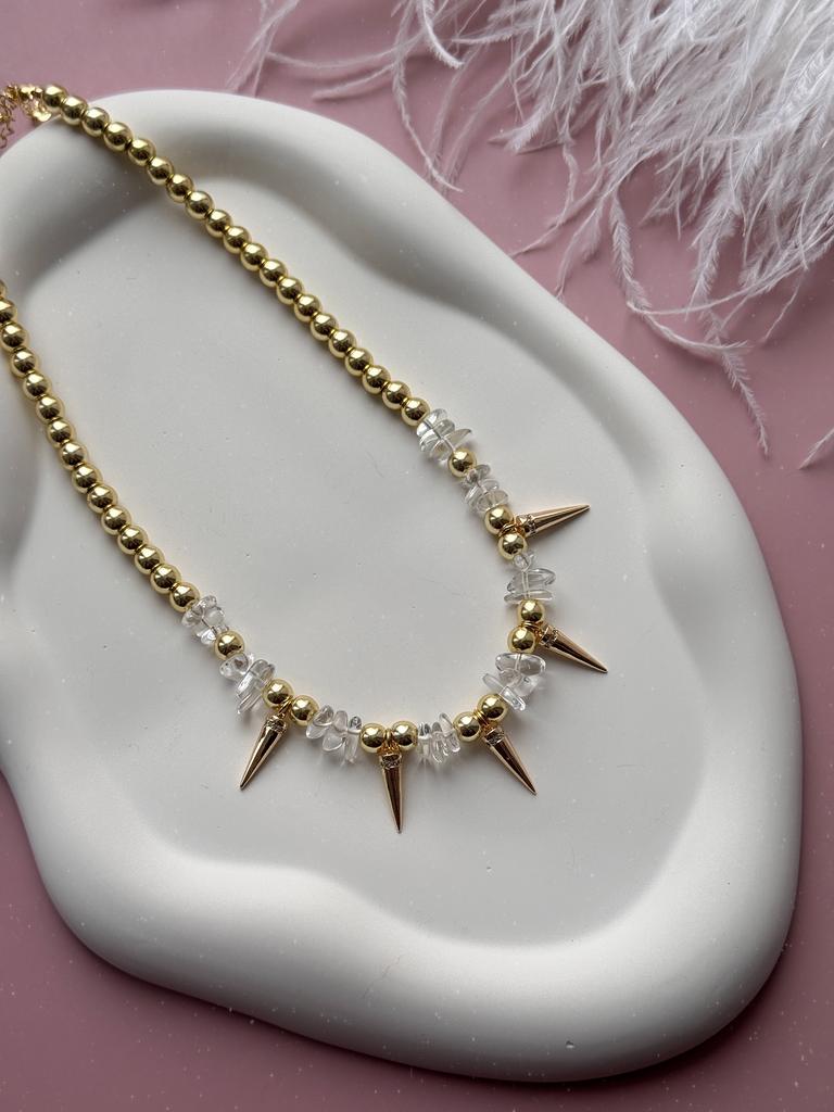 Чокер с шипами из гематита и горного хрусталя (позолота)