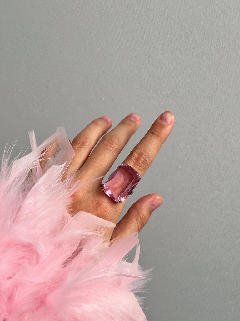 Кольцо с крупным розовым кристаллом (родий)