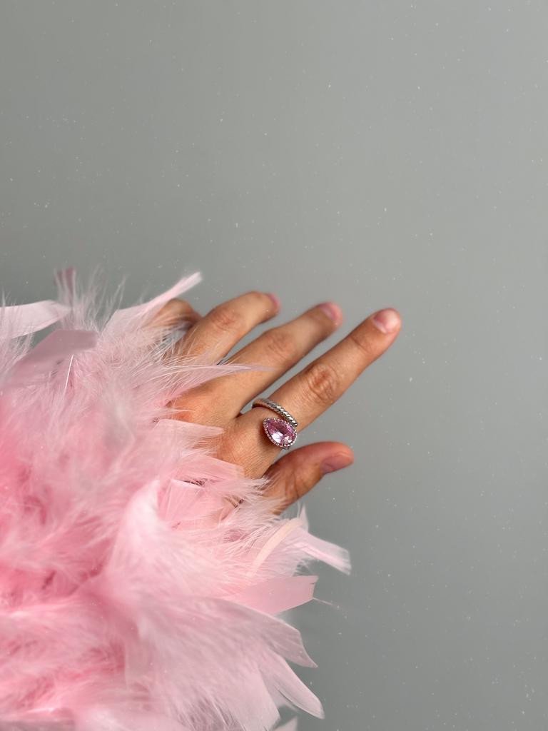 Кольцо с розовым фианитом ребристое (родий)