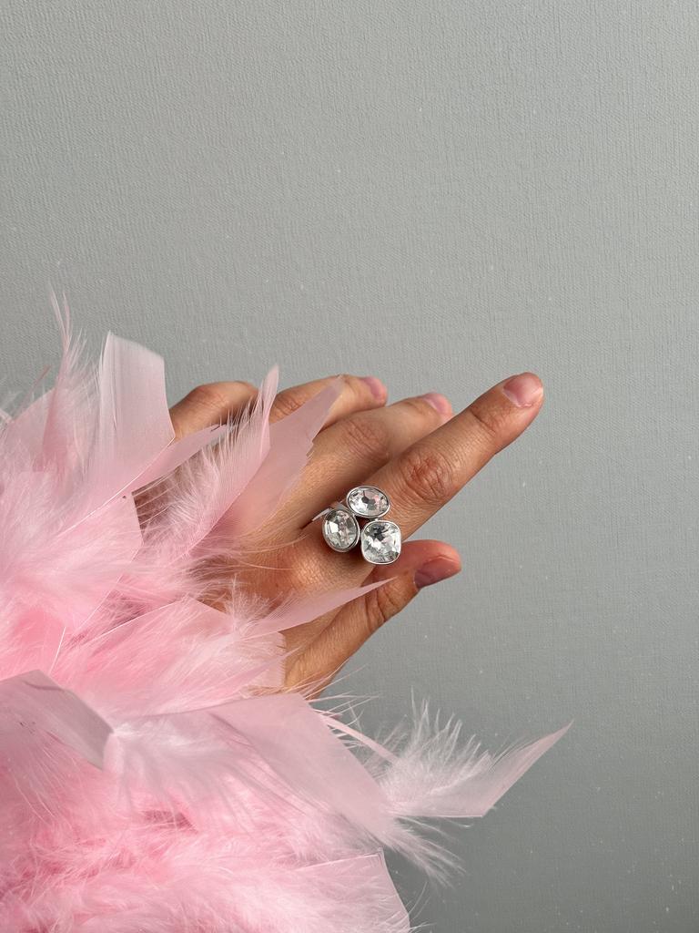 Кольцо три кристалла (родий)