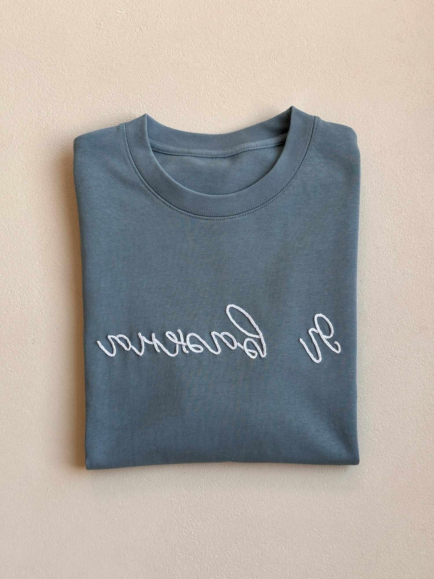 Голубая плотная футболка "Я важна"