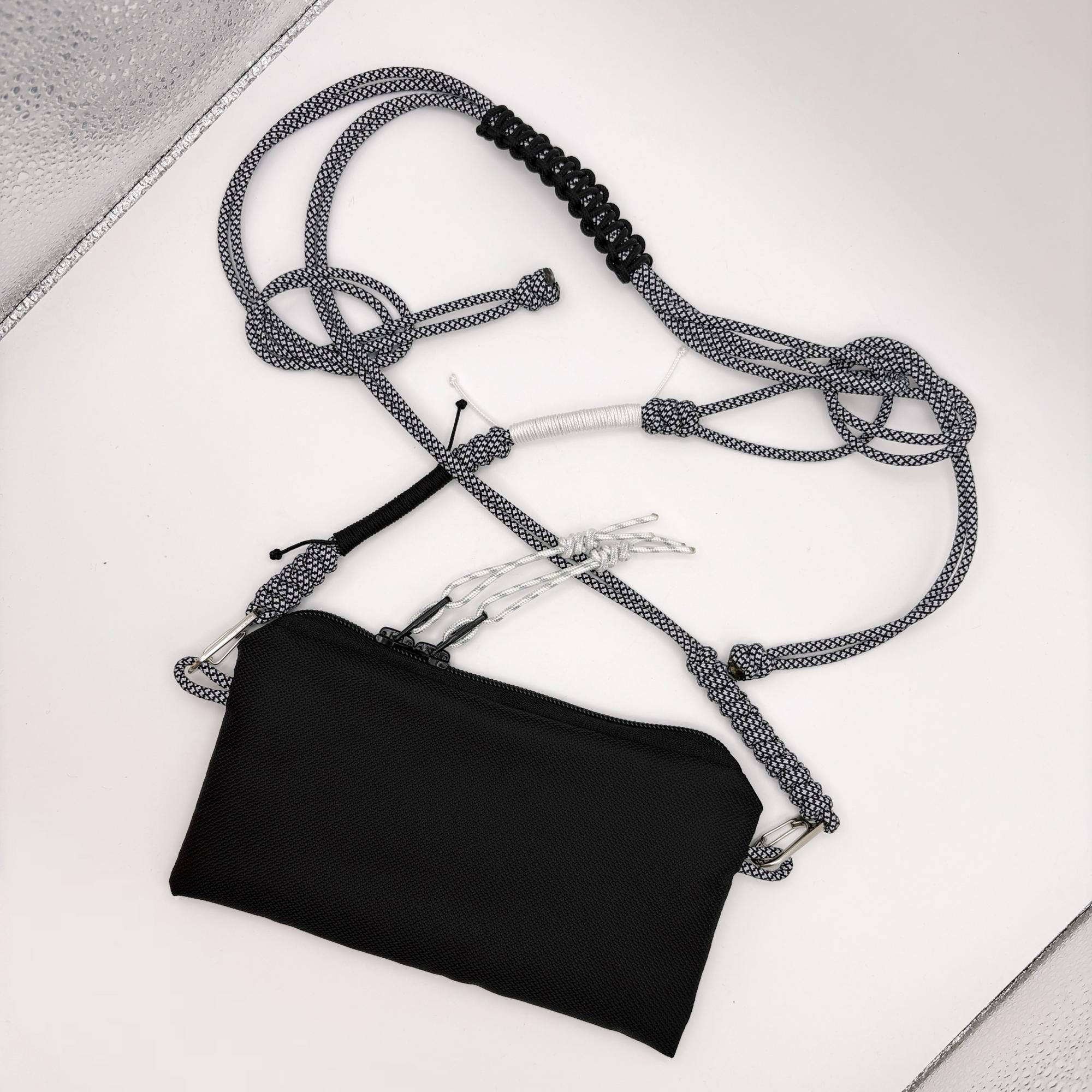 СУМКА В ФОРМАТЕ МИНИ + ШНУРОК ДЛЯ ТЕЛЕФОНА KNOTTY WORKSHOP PHONE CORD SUPER REFLECTIVE  + BAG BLACK