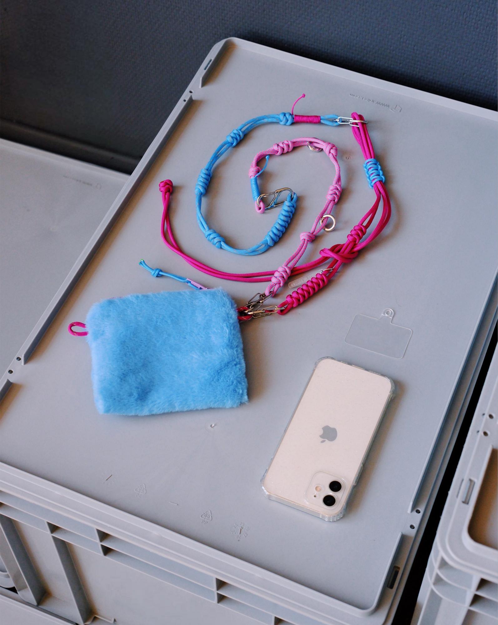 ШНУРОК ДЛЯ ТЕЛЕФОНА KNOTTY WORKSHOP PHONE CORD PINK-BLUE