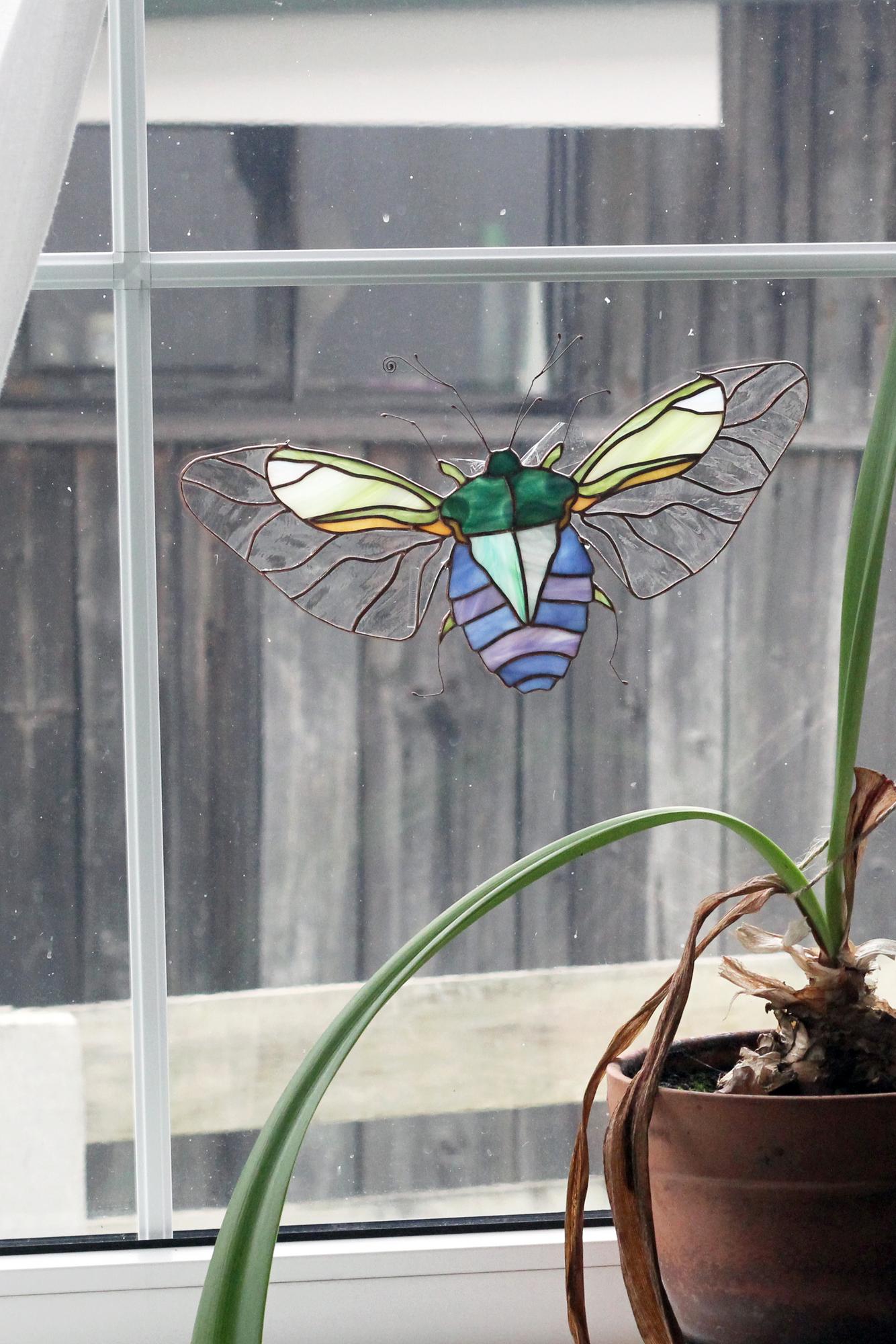 BLUE BUG | Stained Glass Pattern