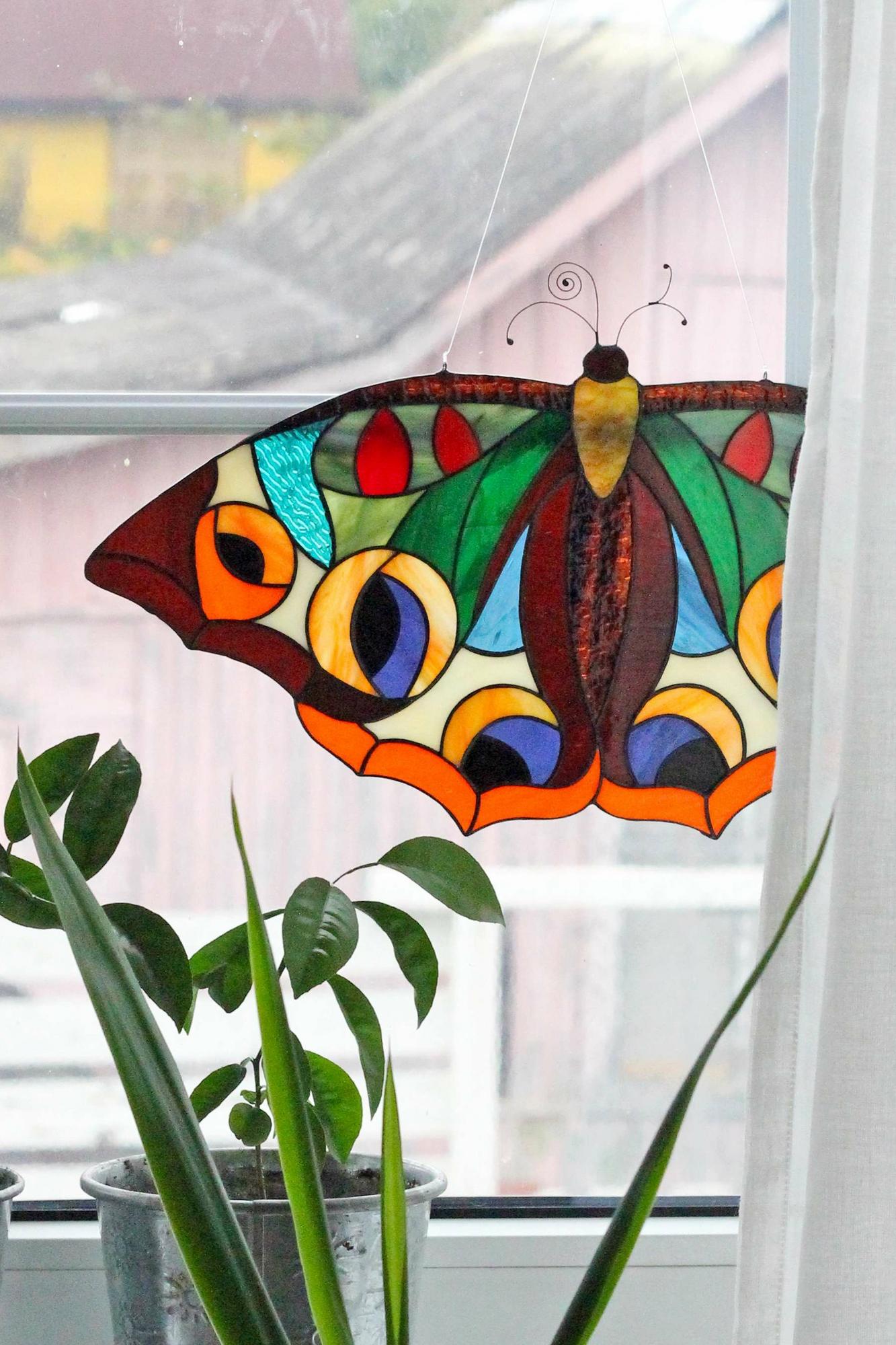 BLUE PANSY BUTTERFLY | Stained Glass Pattern