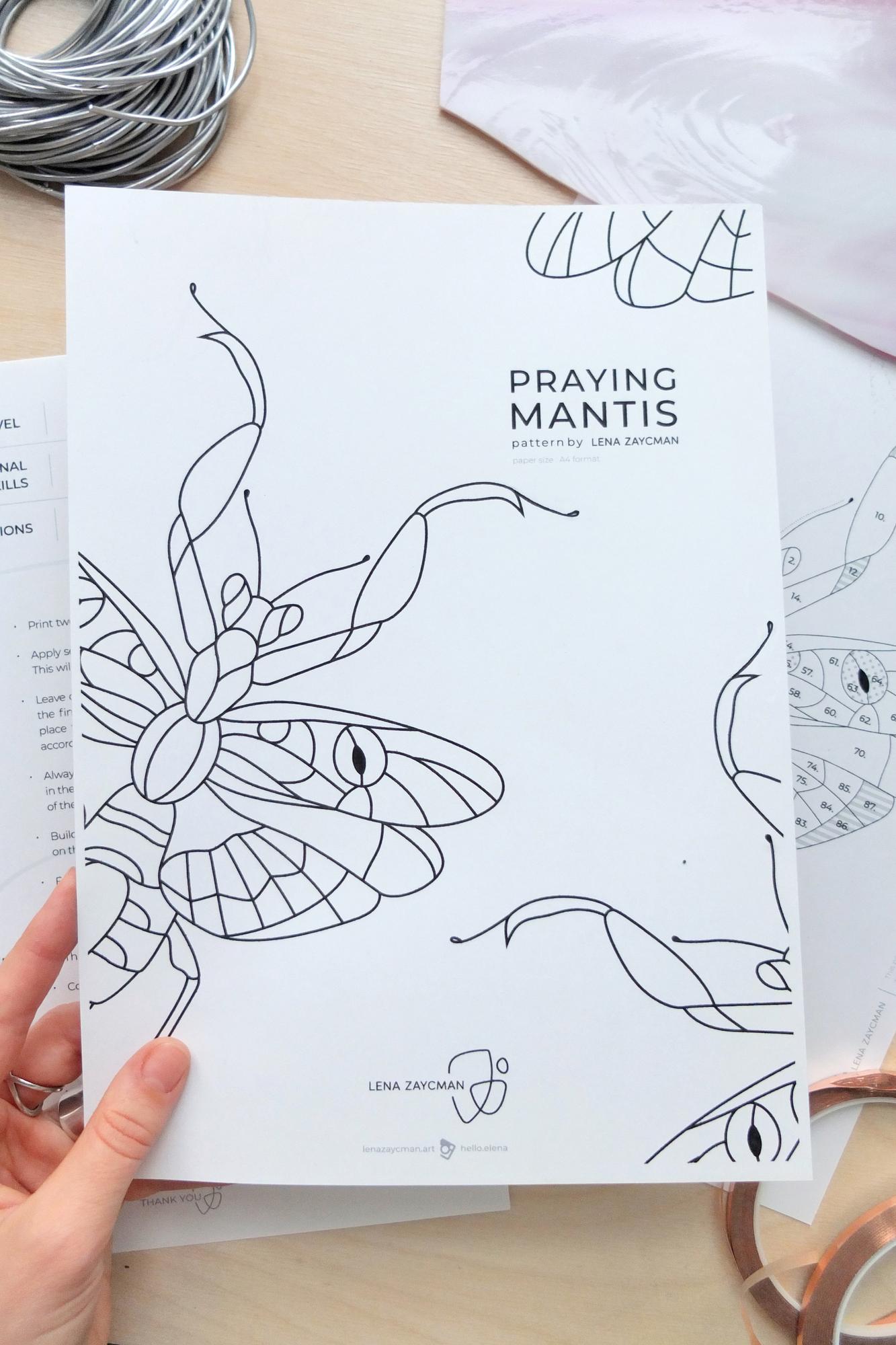 PRAYING MANTIS | Stained Glass Pattern