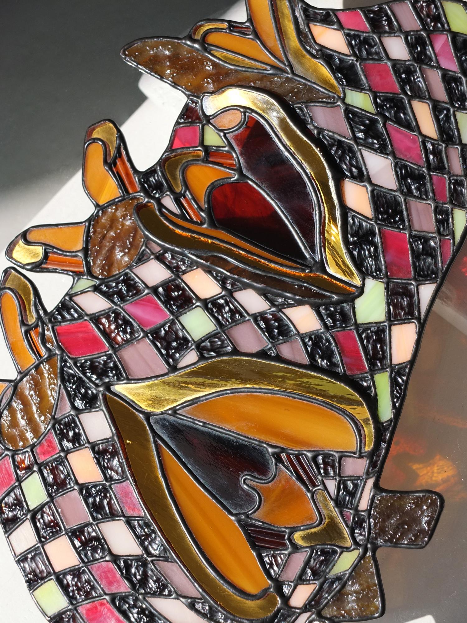 art object .Alien levitation