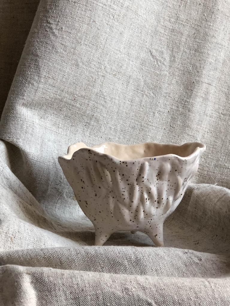 Мисочка На Трёх Ножках, Керамика