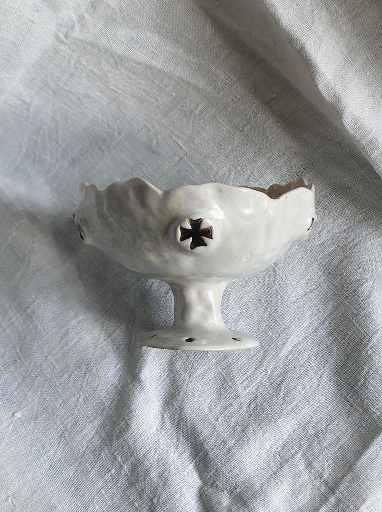 Вазочка-Кубок С Крестами, Керамика