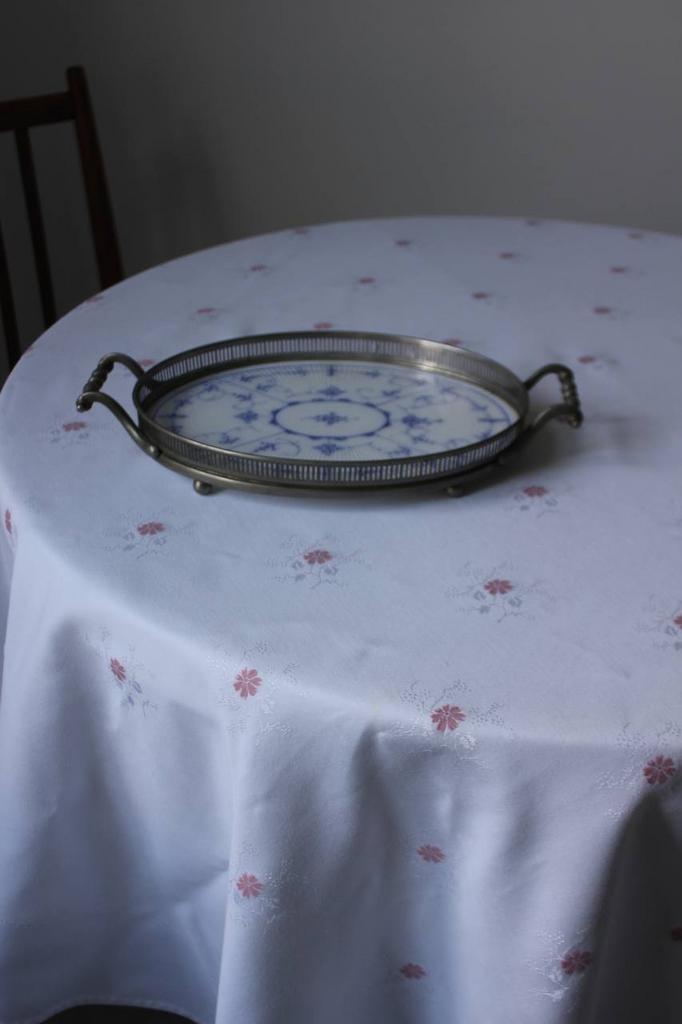 Овальная скатерть 220* 170