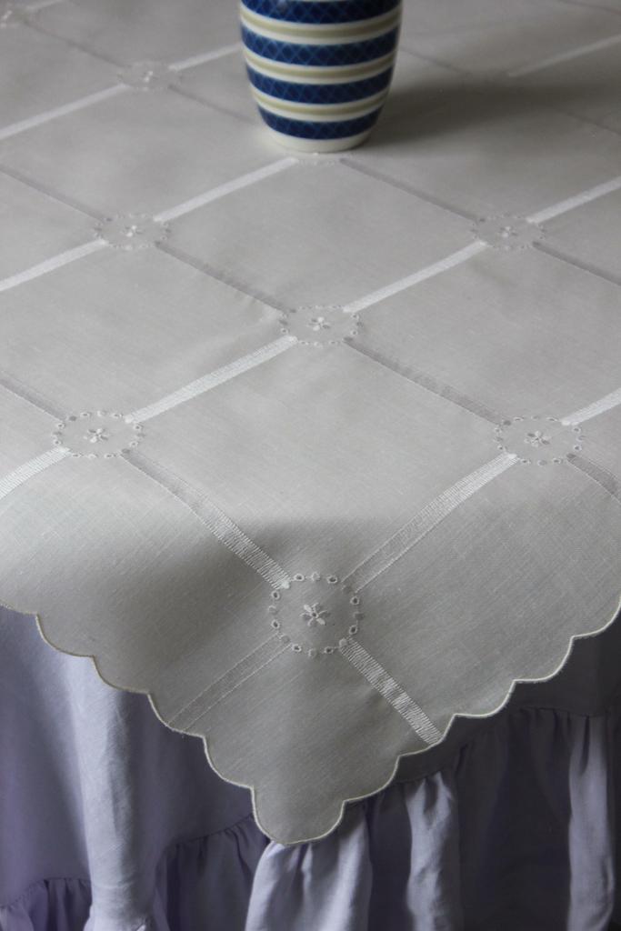 Скатерть 100*100 см