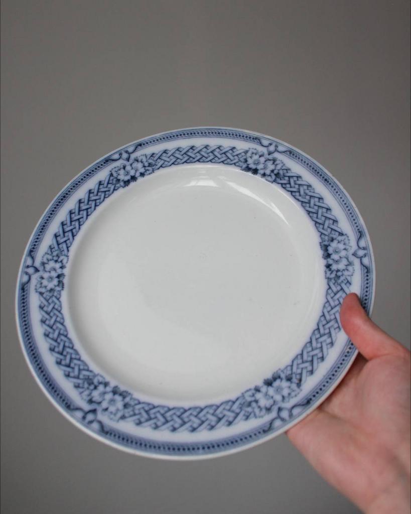 Тарелка BWM&CO