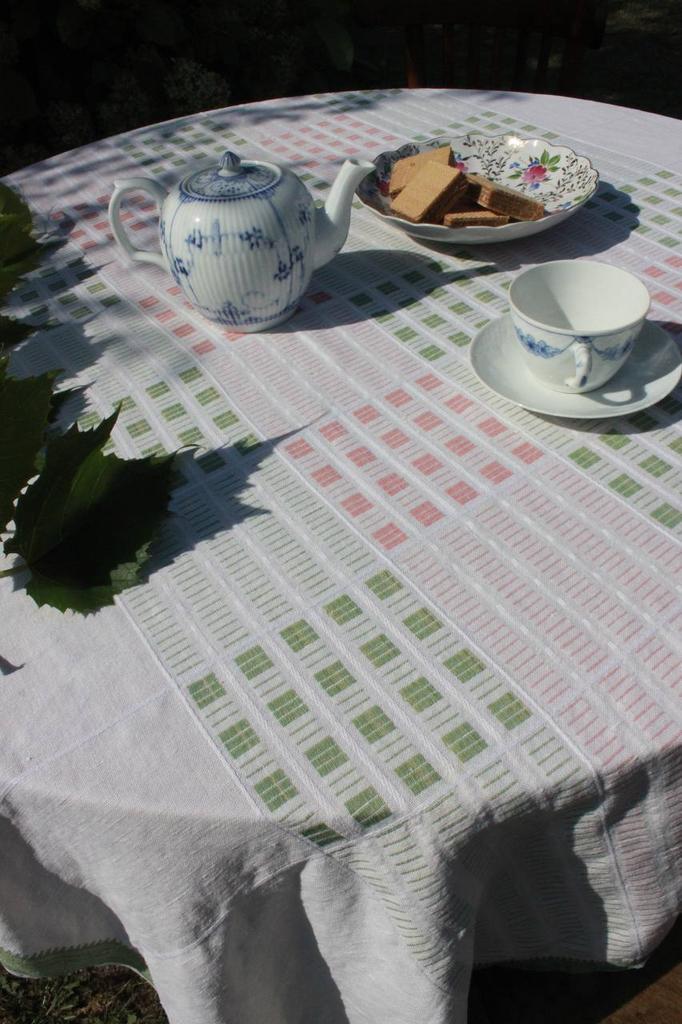 Скатерть из льна 130*130 см