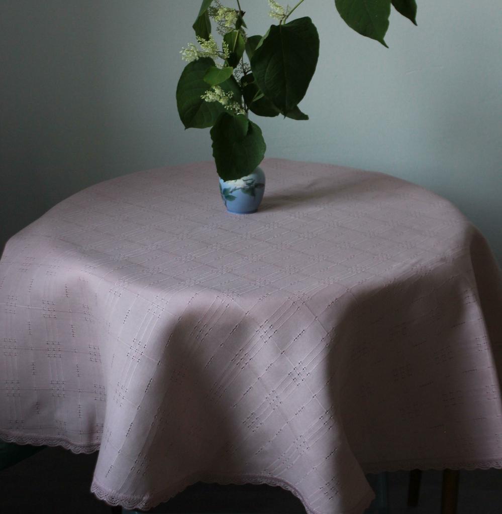 Круглая скатерть 130 см