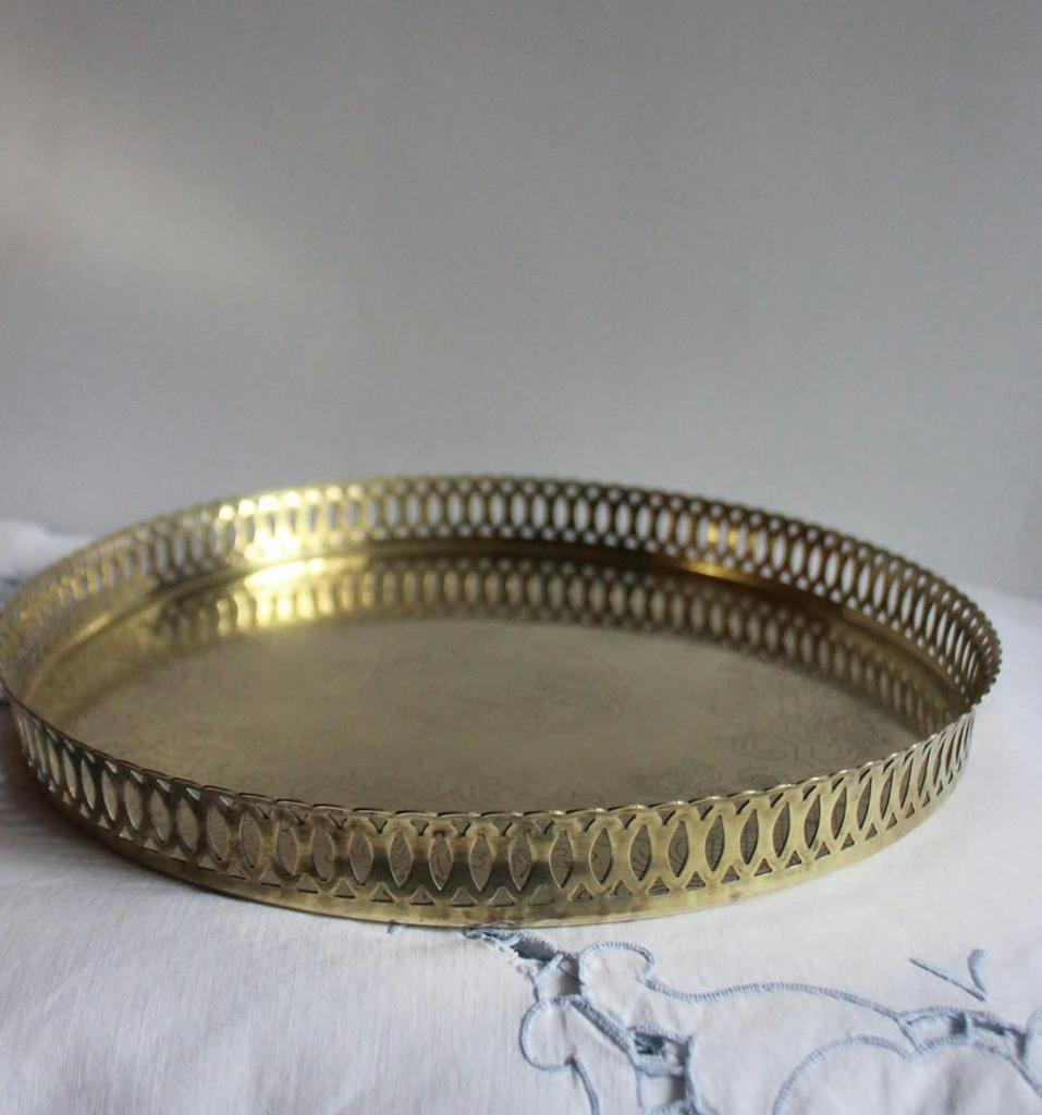 Поднос латунь