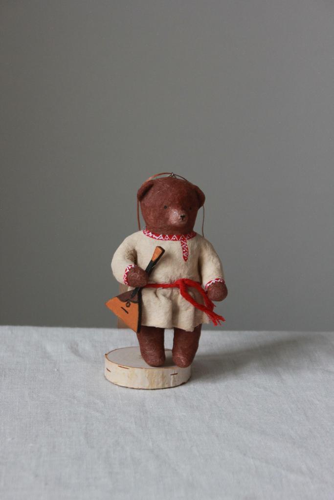 Ватная игрушка Мишка с балалайкой