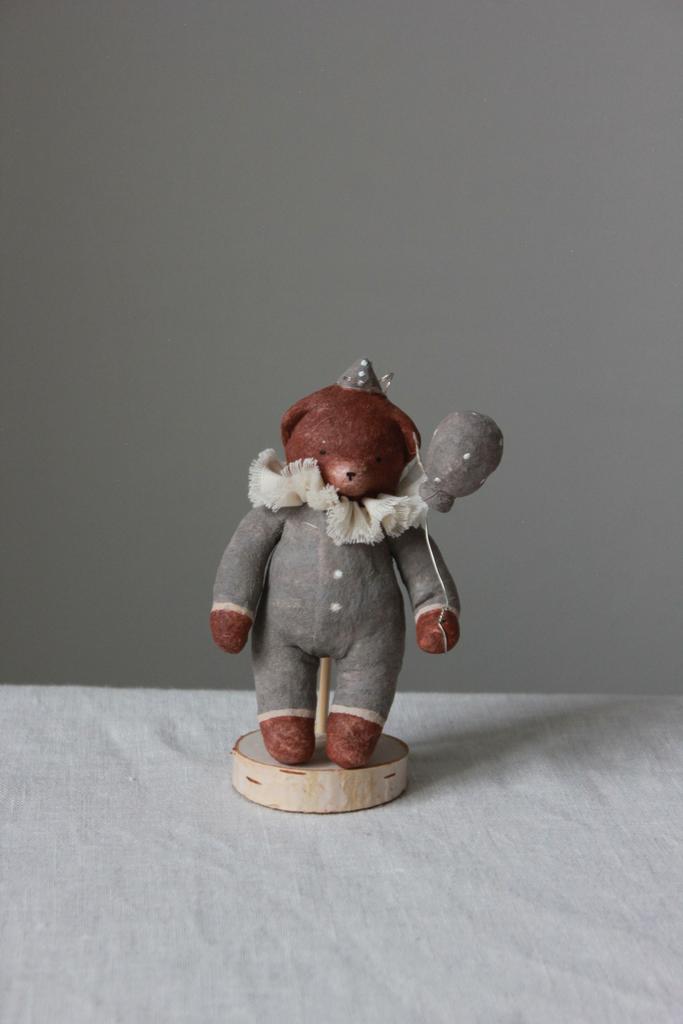 Ватная игрушка Мишка с шариком