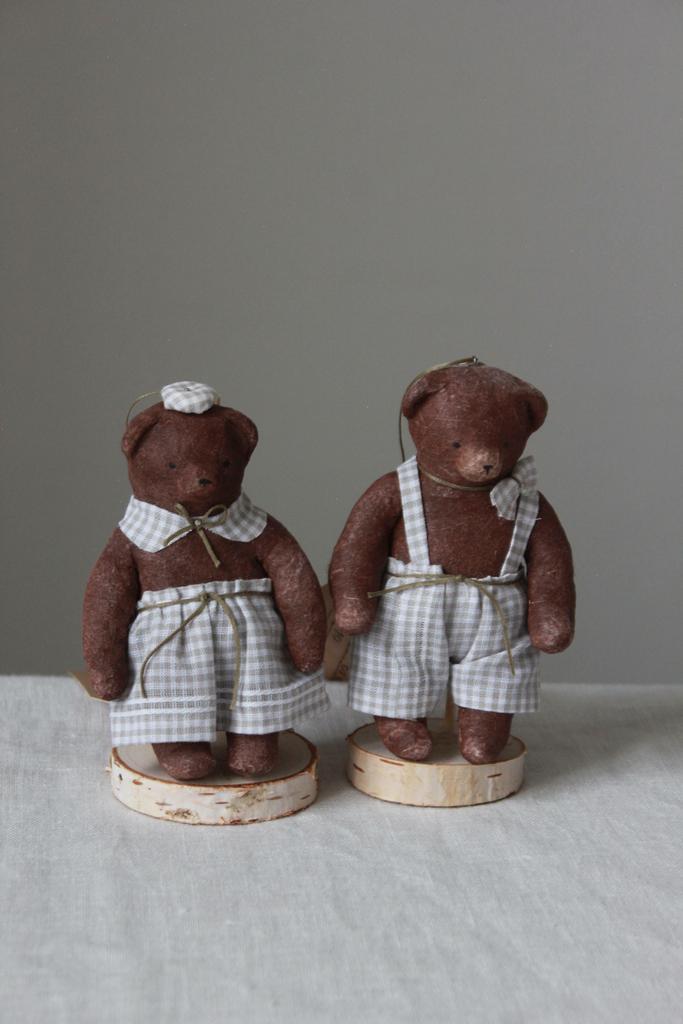 Ватная игрушка Мишка в юбке