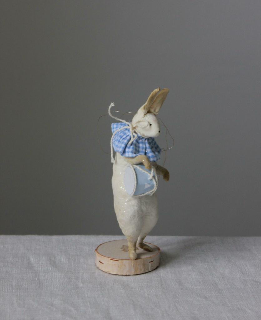 Ватная игрушка Заяц с барабаном