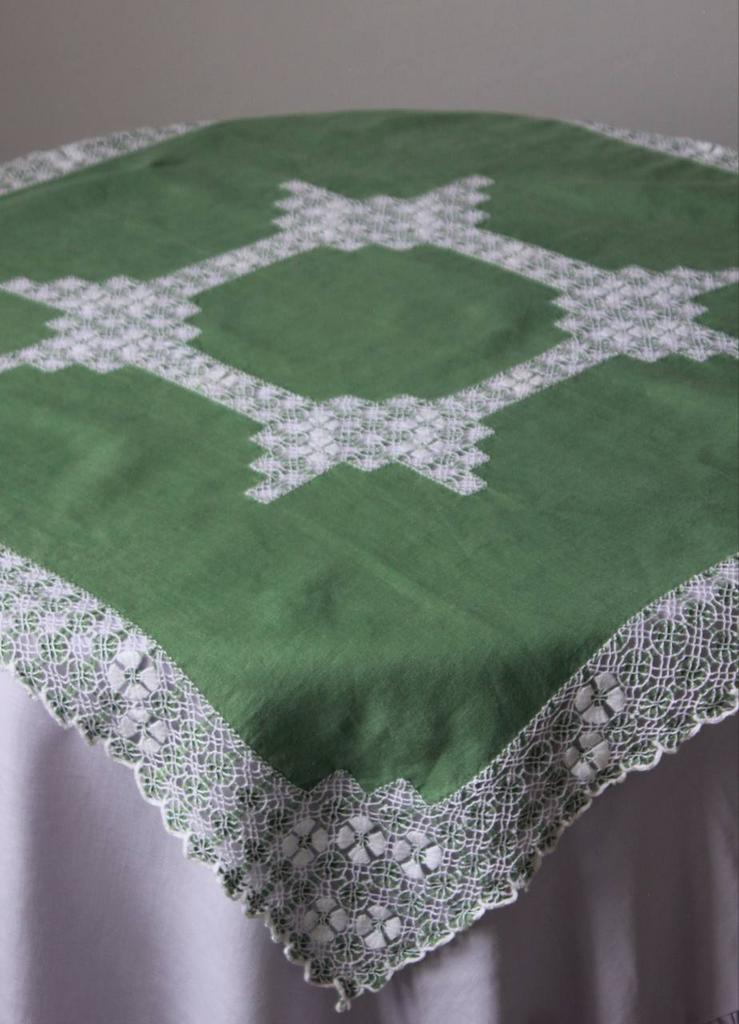 Скатерть 85*85 см