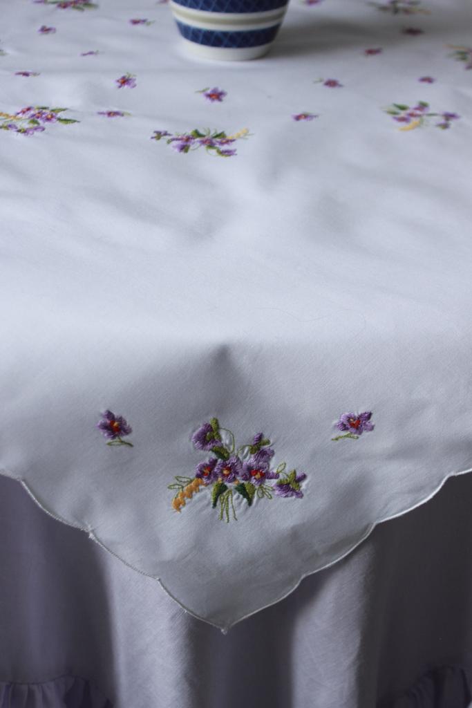 Скатерть 85*85 см