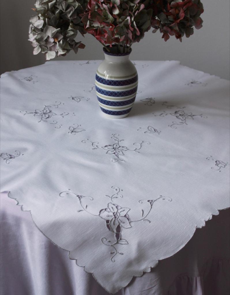 Скатерть 85*85 см