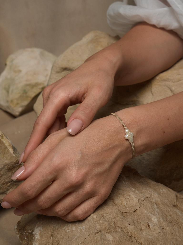 Браслет Ultra с перламутровым крестом