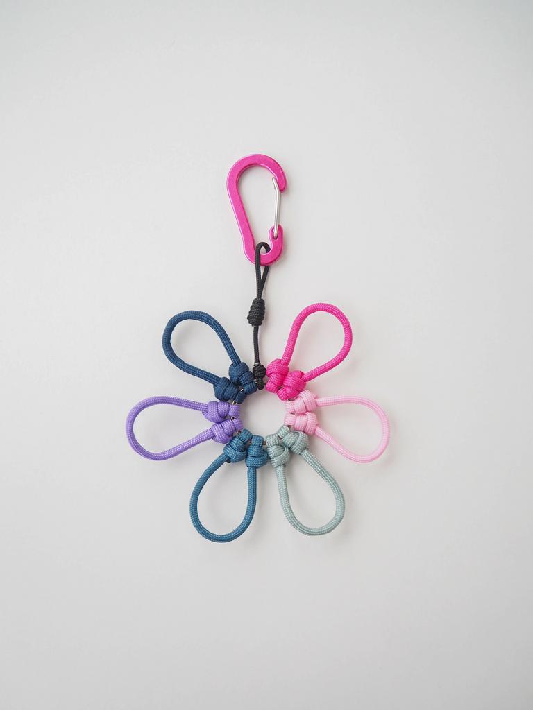 Брелок-цветок