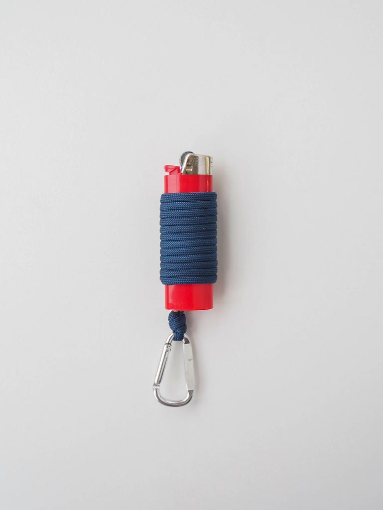 Зажигалка с карабином красная