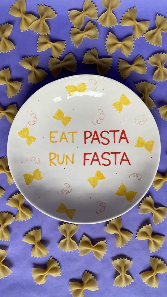 Тарелочка «EAT PASTA RUN FASTA»